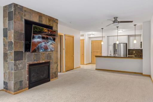 350 Main Street N, 252, Stillwater, MN 55082