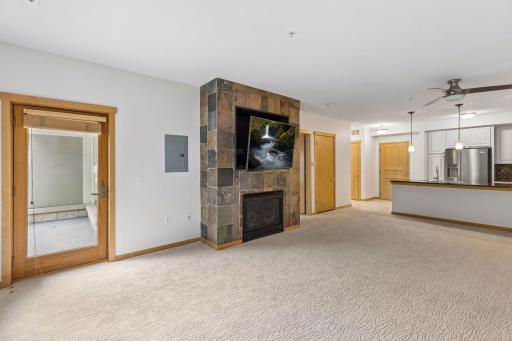 350 Main Street N, 252, Stillwater, MN 55082