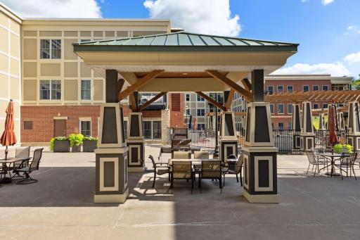 350 Main Street N, 252, Stillwater, MN 55082