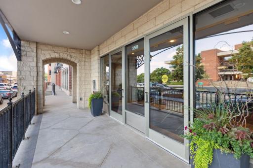 350 Main Street N, 252, Stillwater, MN 55082