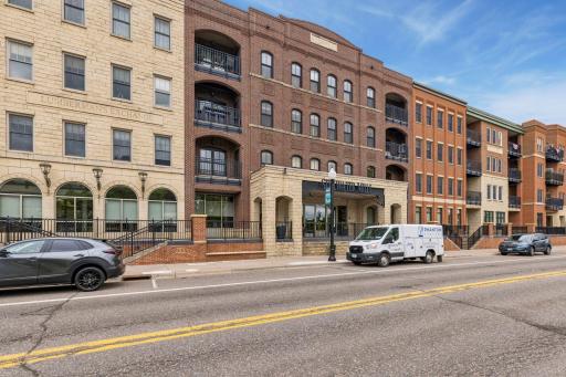 350 Main Street N, 252, Stillwater, MN 55082