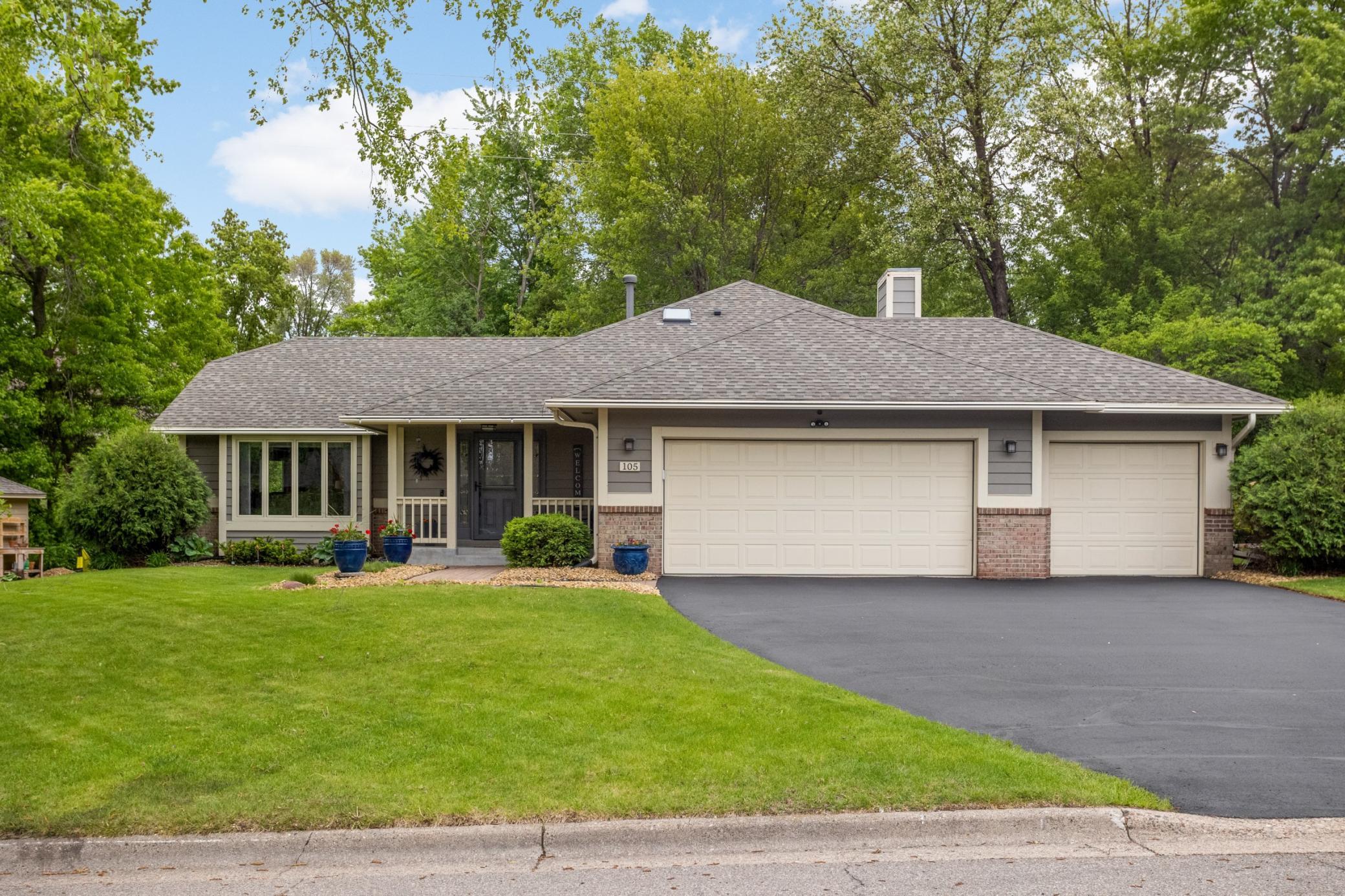 Welcome to 105 Interlachen Road in Burnsville.