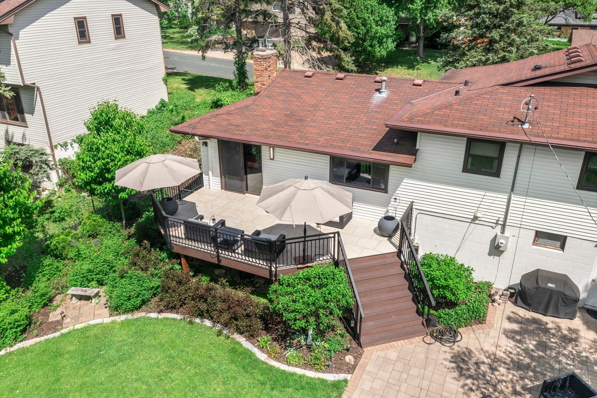 85-web-or-mls-9117 34 12 Ave N-404.jpg