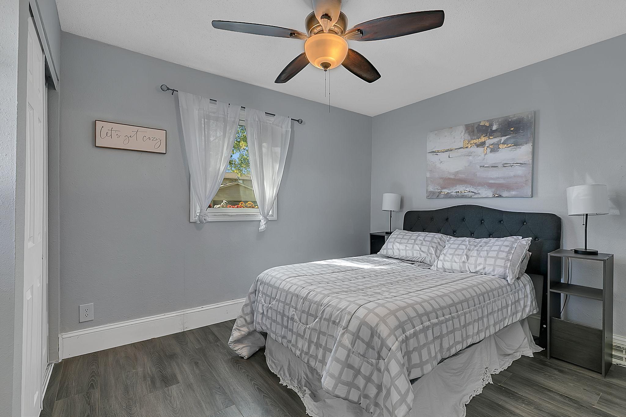 Back unit bedroom
