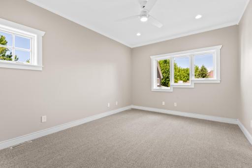1016 Fox Knoll Drive SW, Rochester, MN 55902