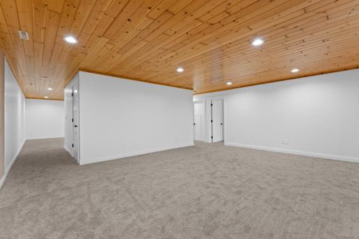 1016 Fox Knoll Drive SW, Rochester, MN 55902