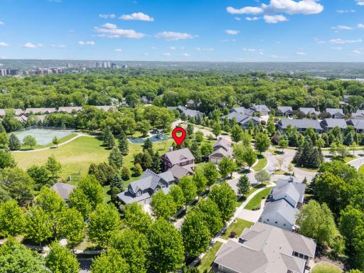 1016 Fox Knoll Drive SW, Rochester, MN 55902