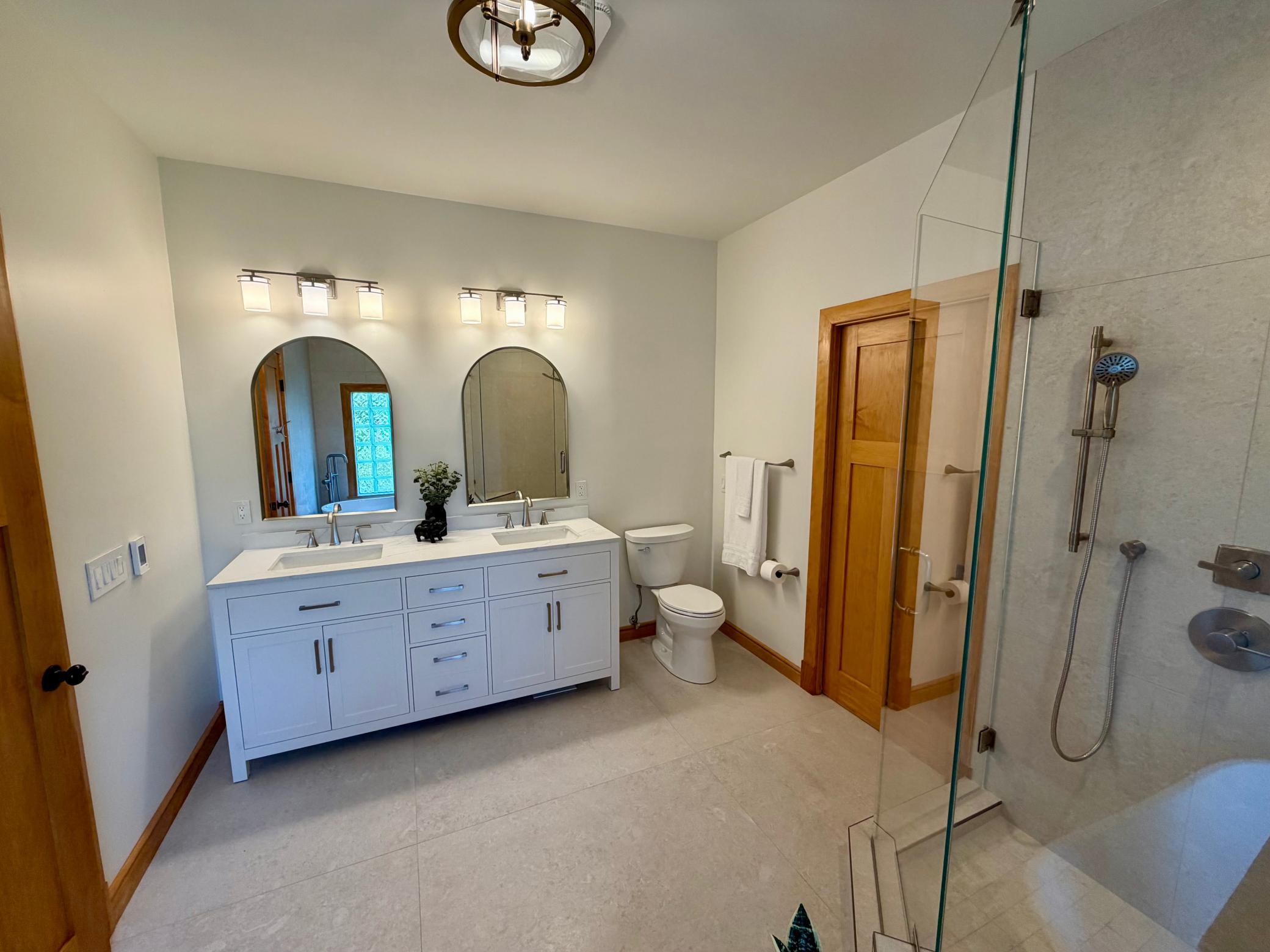 Walkthrough Primary Bath