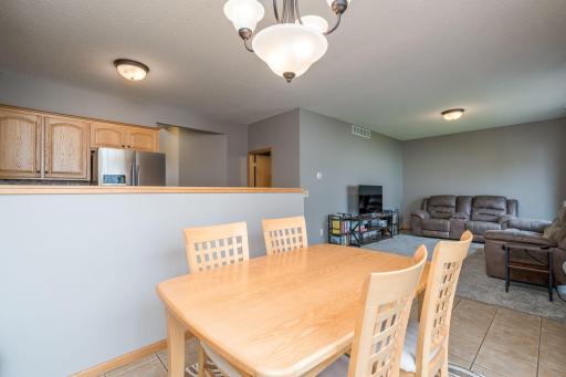 2142 Willow Trail, North Mankato, MN 56003