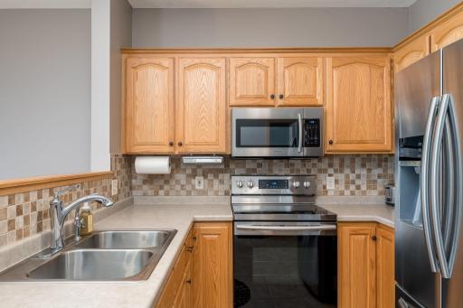 2142 Willow Trail, North Mankato, MN 56003