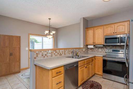 2142 Willow Trail, North Mankato, MN 56003