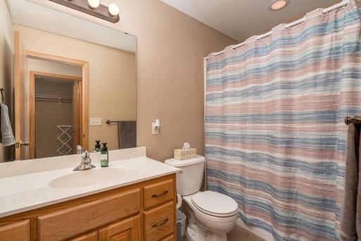 2142 Willow Trail, North Mankato, MN 56003