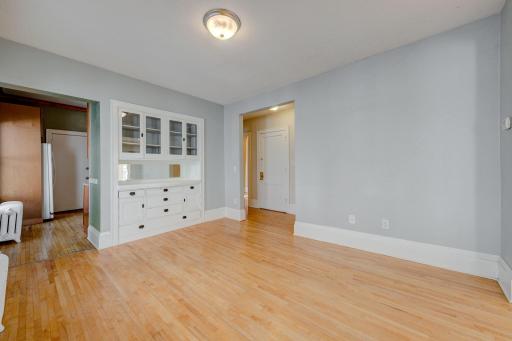 3229 Hennepin Avenue S, Minneapolis, MN 55408