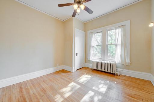 3229 Hennepin Avenue S, Minneapolis, MN 55408