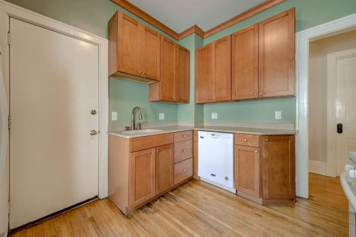 3229 Hennepin Avenue S, Minneapolis, MN 55408