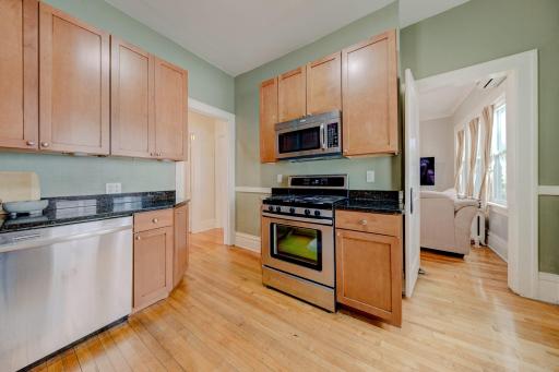 3229 Hennepin Avenue S, Minneapolis, MN 55408