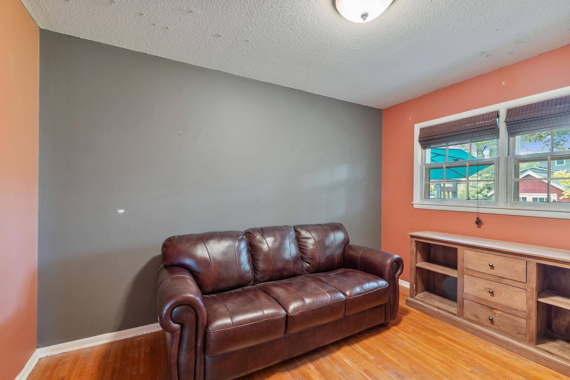 06 3rd main level bedroom.jpg