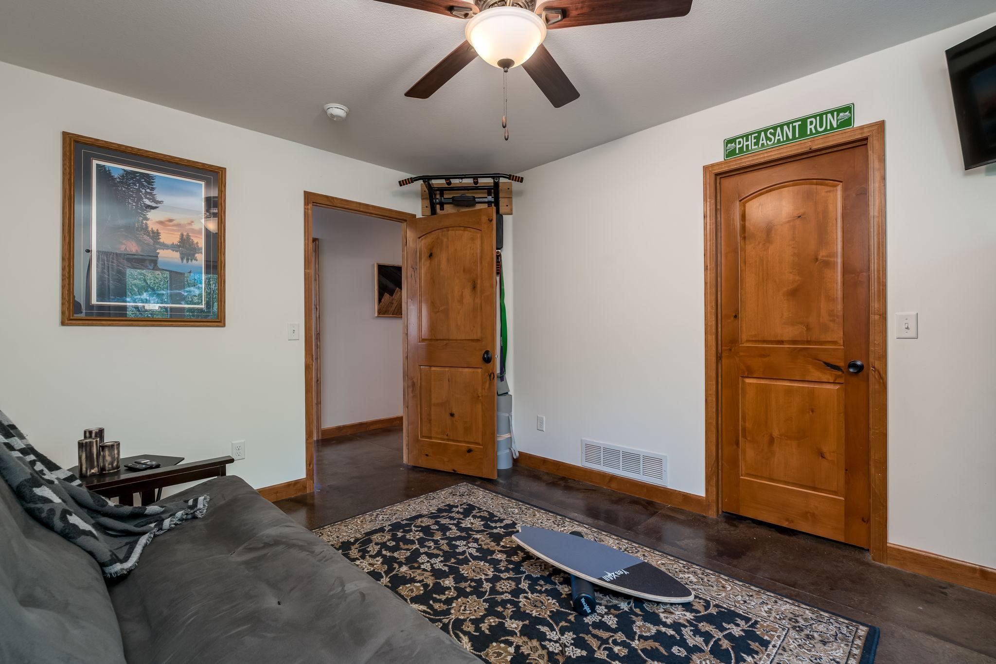 41-web-or-mls-1120-park-rd.jpg