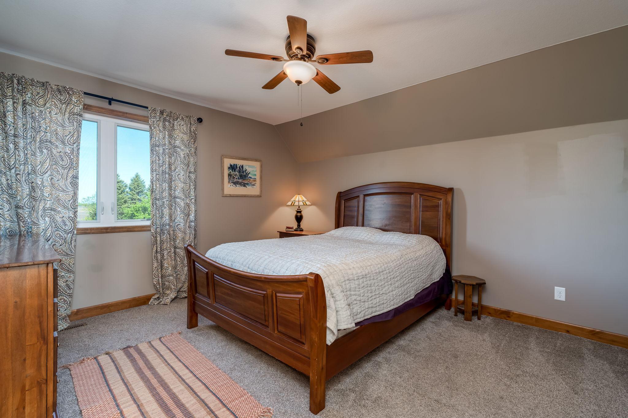 46-web-or-mls-1120-park-rd.jpg