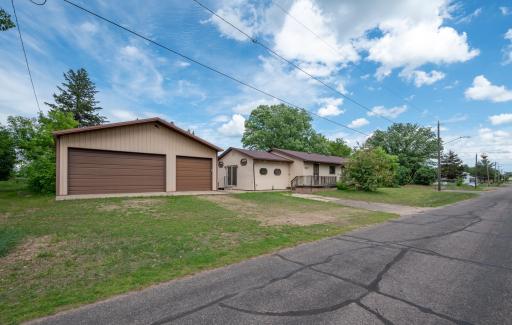 207 Daisy Avenue W, Pillager, MN 56473