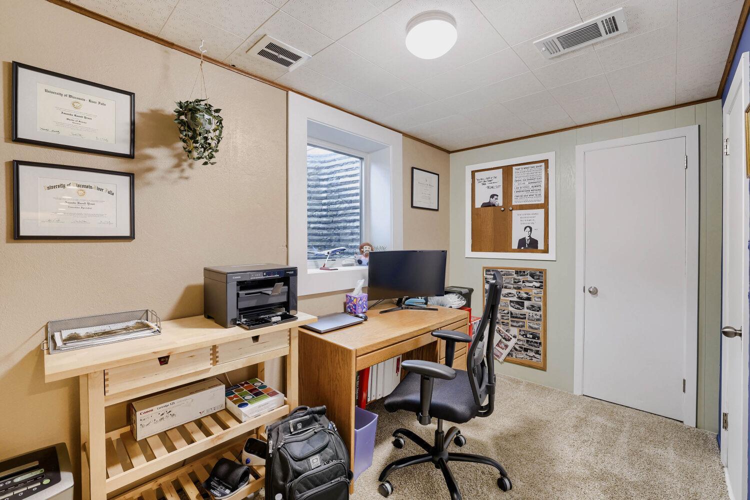 4th bedroom currently being used as an office
