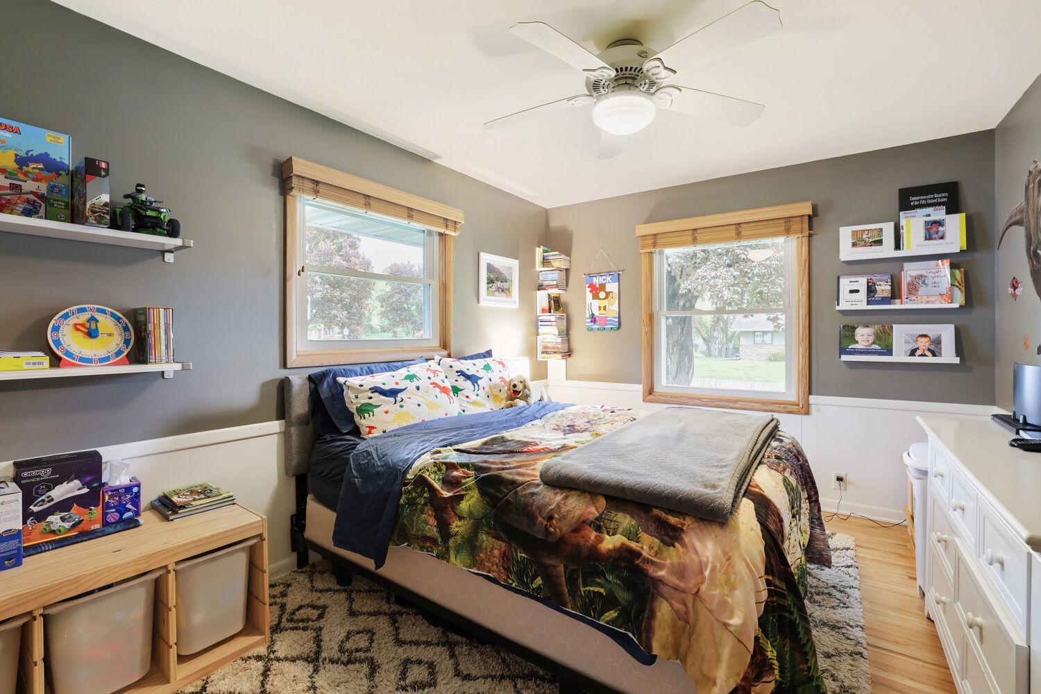 2nd bedroom