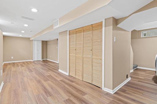 2411 NE Madison St, Minneapolis, MN-16.jpg