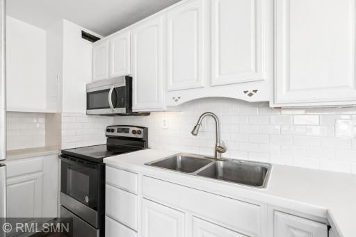 19 1st Street S, B908, Minneapolis, MN 55401