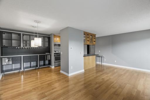 4110 Rahn Road, 223, Saint Paul, MN 55122