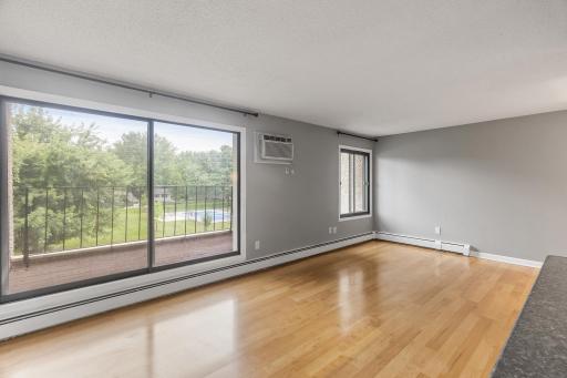 4110 Rahn Road, 223, Saint Paul, MN 55122