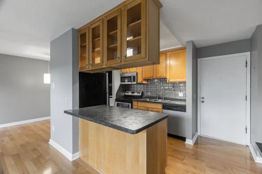 4110 Rahn Road, 223, Saint Paul, MN 55122