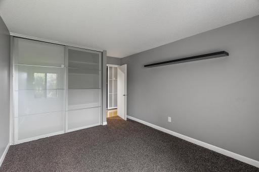 4110 Rahn Road, 223, Saint Paul, MN 55122