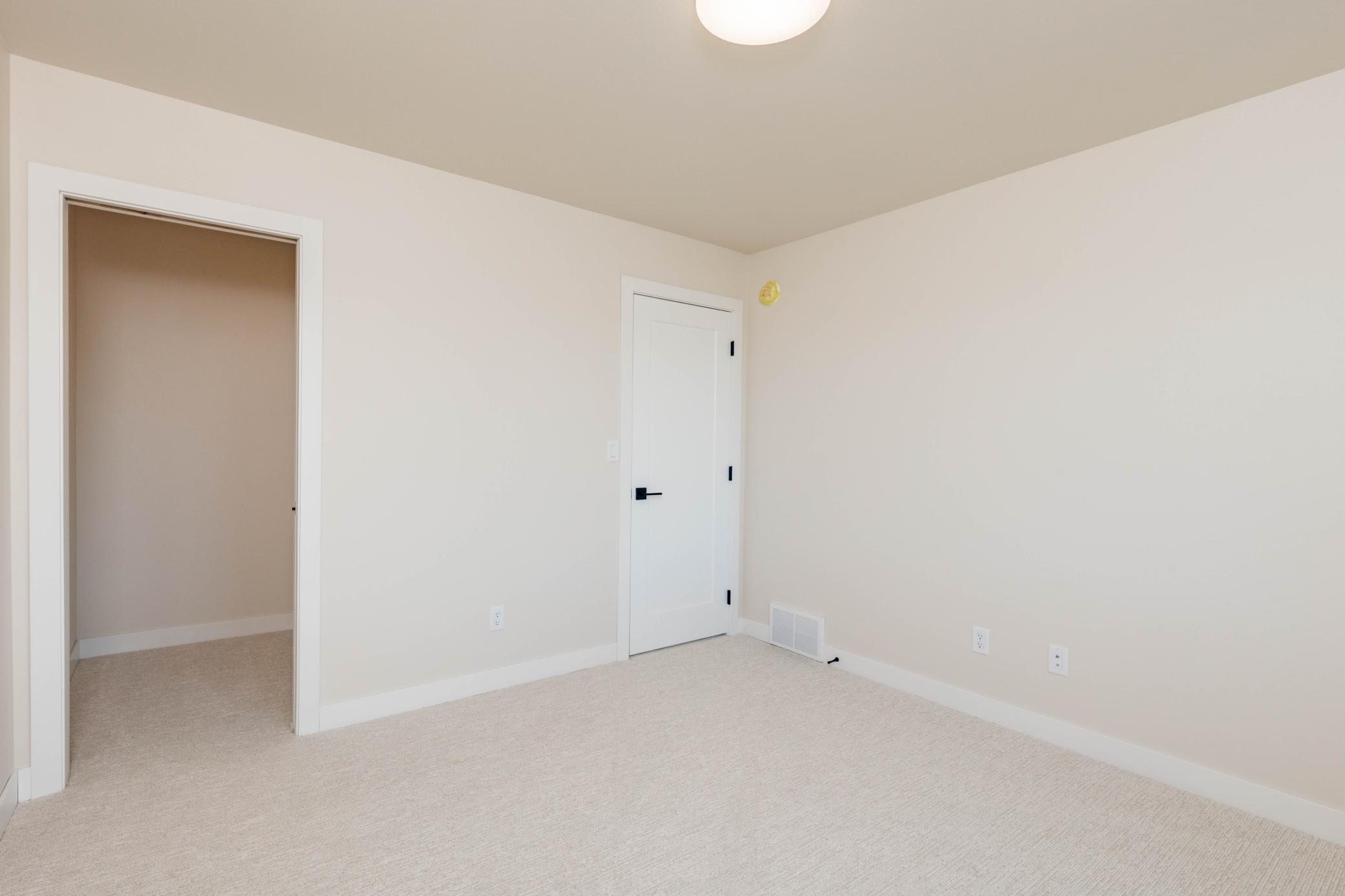 upper 3rd bedroom