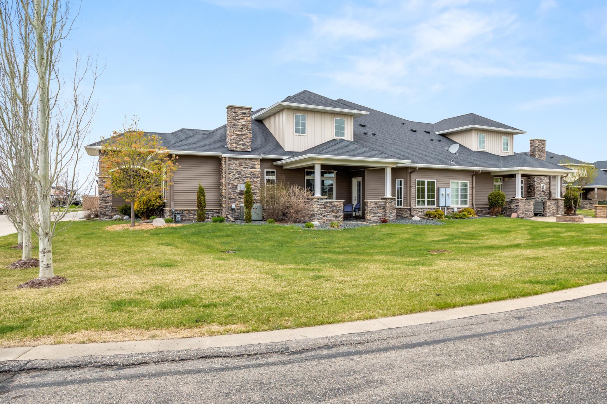 5010 Prosperity Way S Fargo