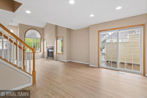 1900 Hawthorne Point, Hudson, WI 54016