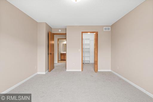 1900 Hawthorne Point, Hudson, WI 54016
