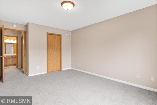 1900 Hawthorne Point, Hudson, WI 54016