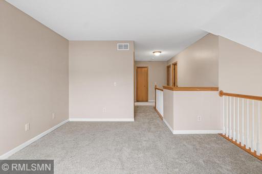1900 Hawthorne Point, Hudson, WI 54016