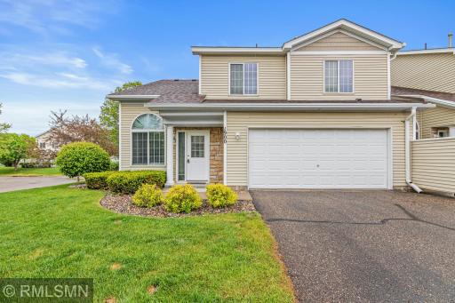 1900 Hawthorne Point, Hudson, WI 54016