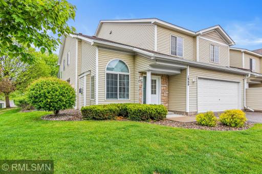 1900 Hawthorne Point, Hudson, WI 54016