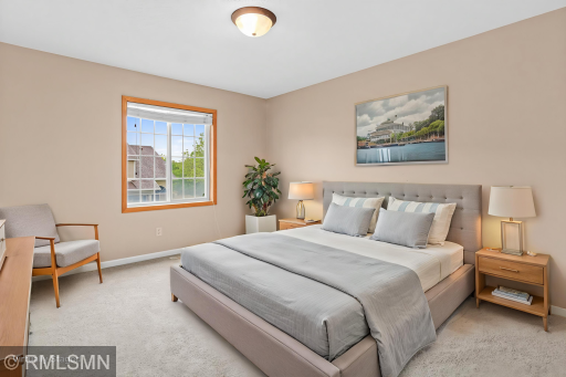 1900 Hawthorne Point, Hudson, WI 54016