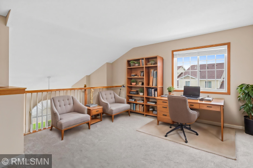 1900 Hawthorne Point, Hudson, WI 54016