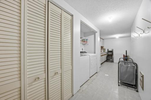 434 Dale Avenue, Moorhead, MN 56560