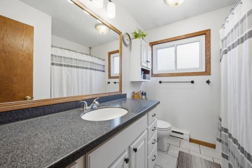 434 Dale Avenue, Moorhead, MN 56560