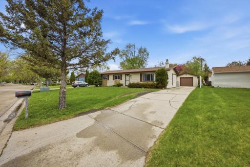 Private Drive to Subject Property & Garage