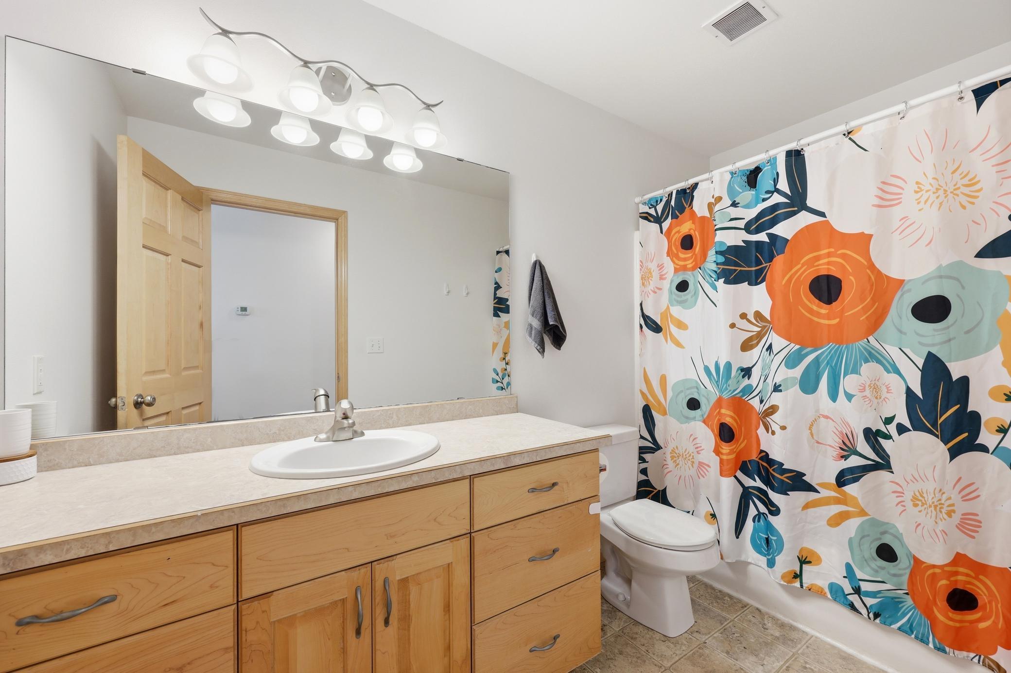 Full Bathroom