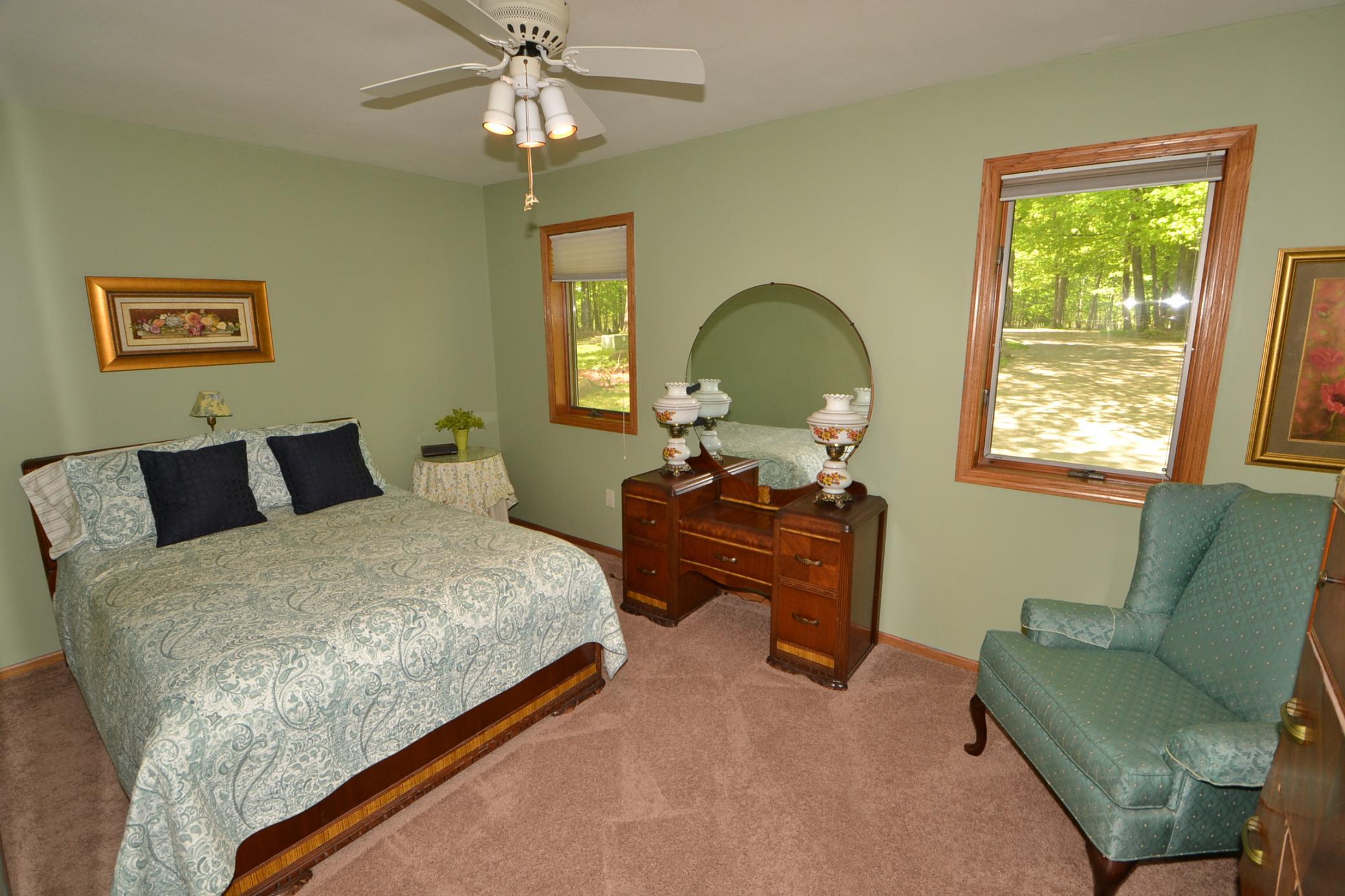 Bedroom3.JPG