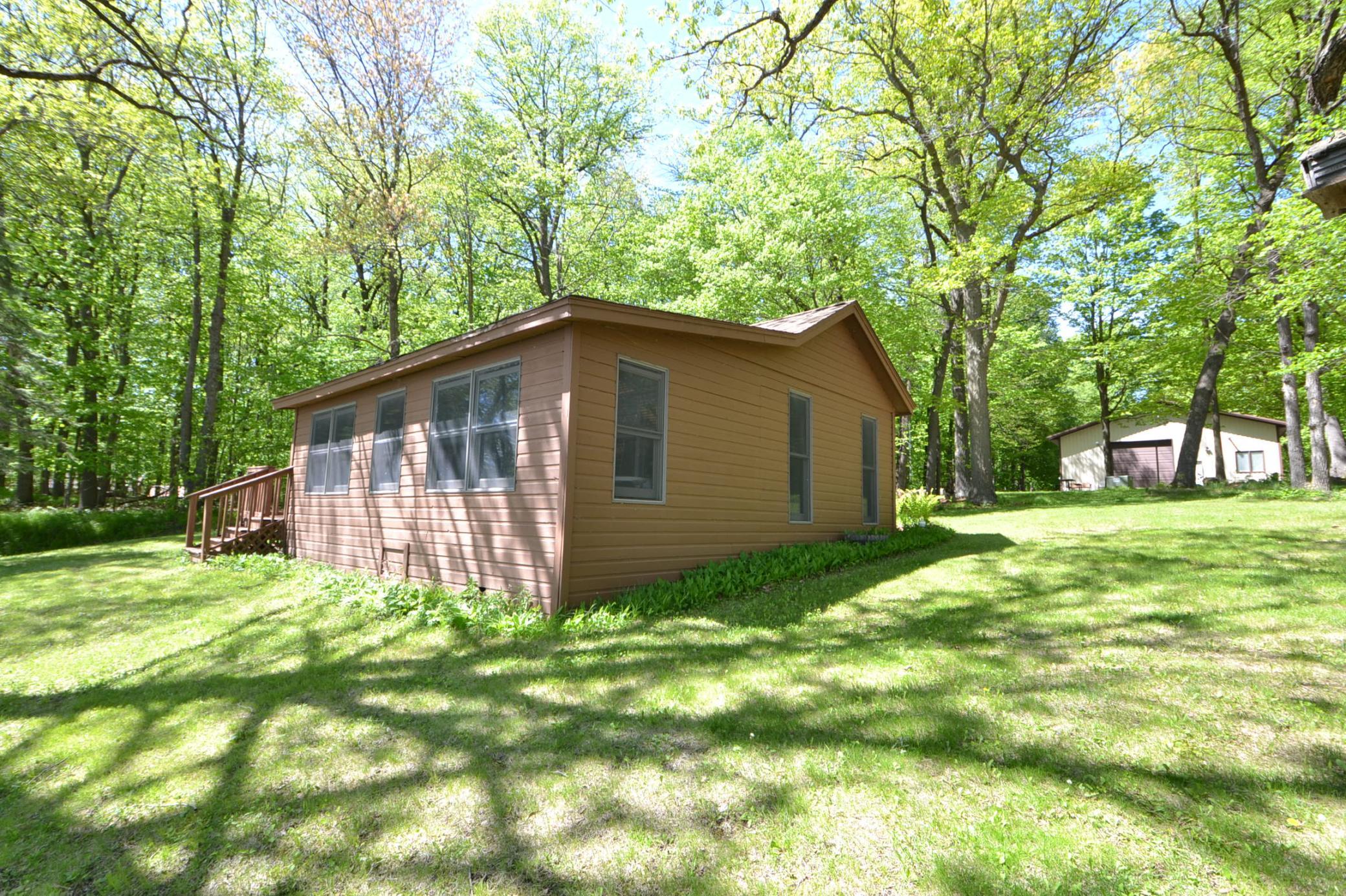 Cabin2.JPG