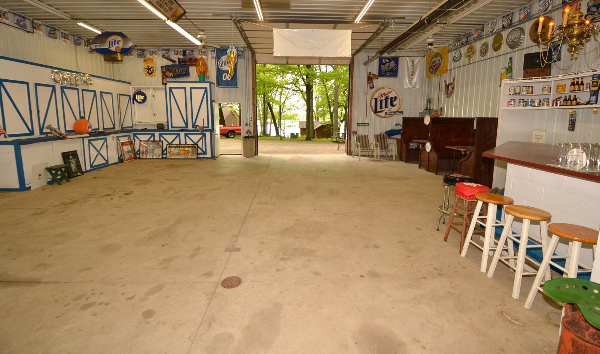 Shop3.JPG