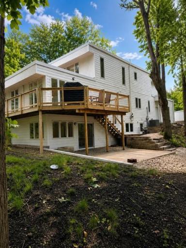 317 Meadow Woods Drive, Mankato, MN 56001